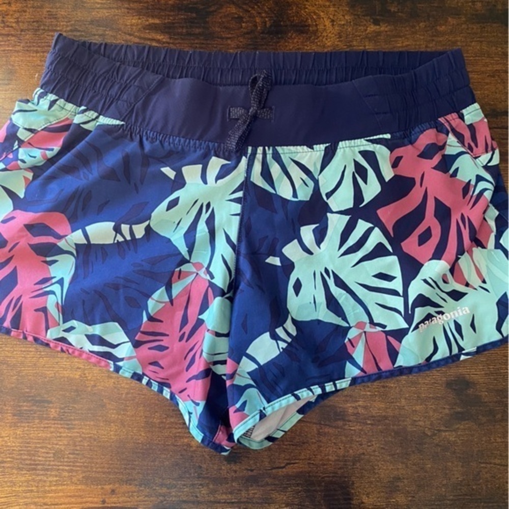 Patagonia Women's Nine Trails Running Shorts Size Small Lined Blue 4” Inseam